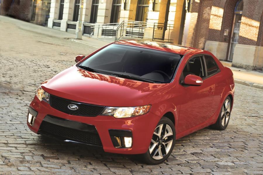  Kia Forte Koup 2009 года  (фото 54 из 169)